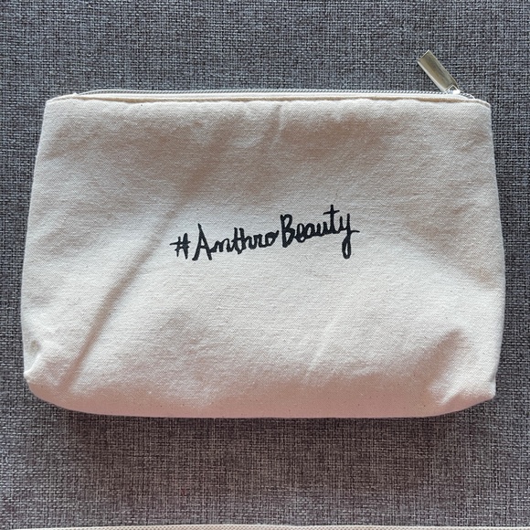 New Limited Edition Anthropologie Out of Office Cosmetics / Makeup Bag - Picture 2 of 5